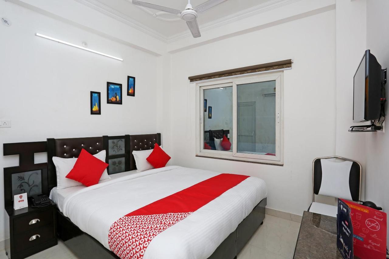 Oyo 11306 Ss Hotel Gorakhpur Exteriér fotografie