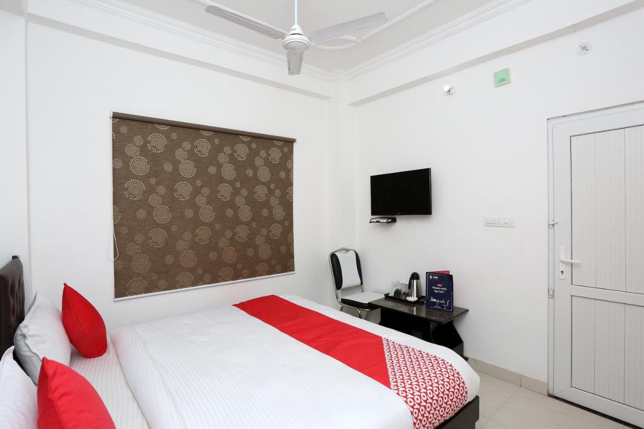 Oyo 11306 Ss Hotel Gorakhpur Exteriér fotografie