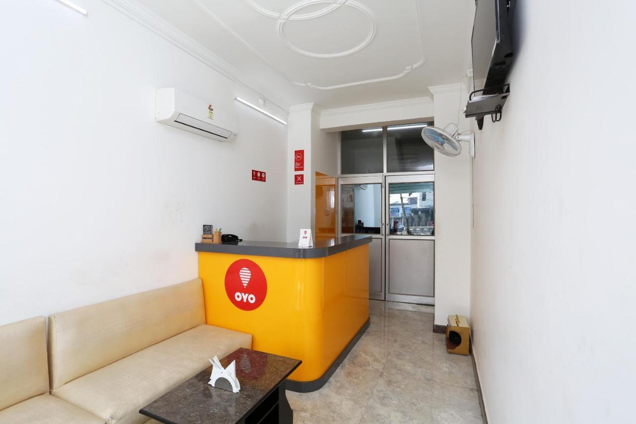 Oyo 11306 Ss Hotel Gorakhpur Exteriér fotografie
