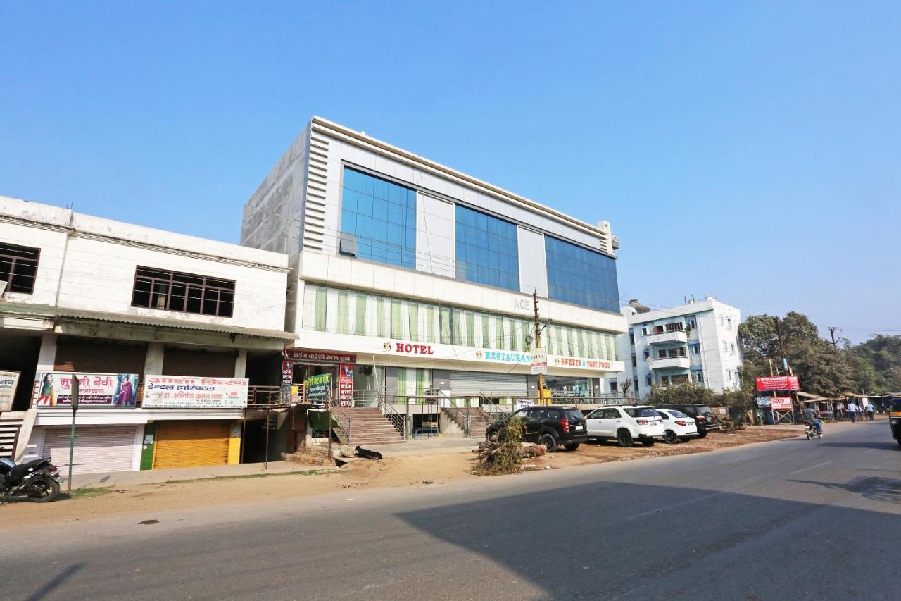 Oyo 11306 Ss Hotel Gorakhpur Exteriér fotografie