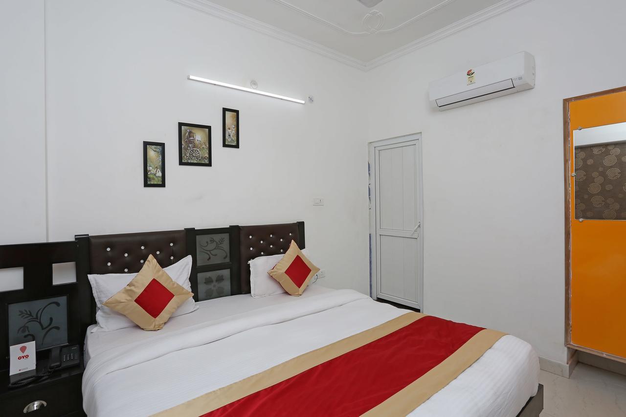 Oyo 11306 Ss Hotel Gorakhpur Exteriér fotografie