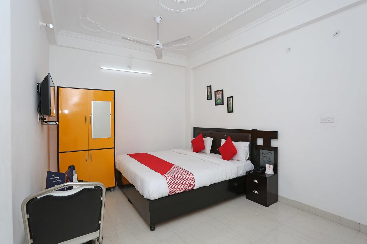 Oyo 11306 Ss Hotel Gorakhpur Exteriér fotografie
