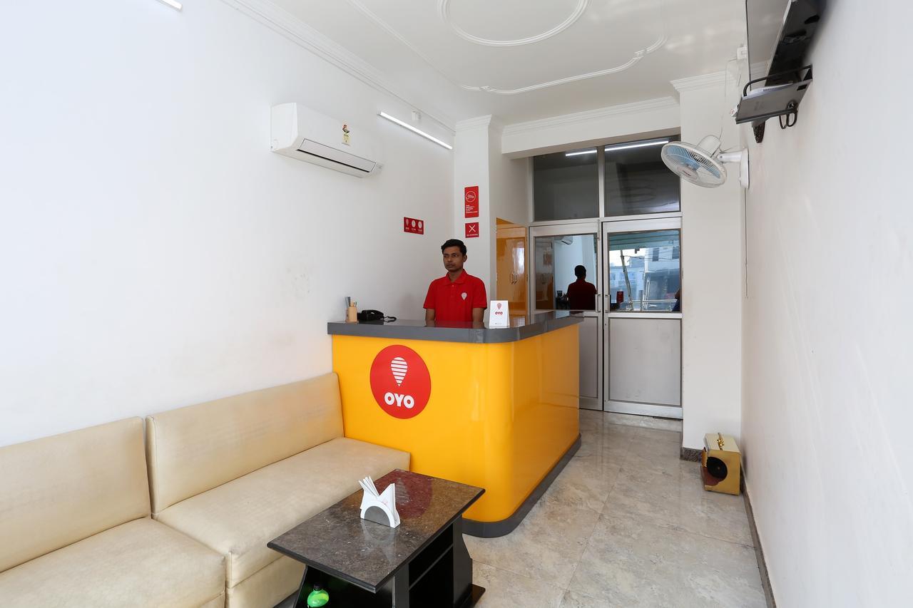 Oyo 11306 Ss Hotel Gorakhpur Exteriér fotografie